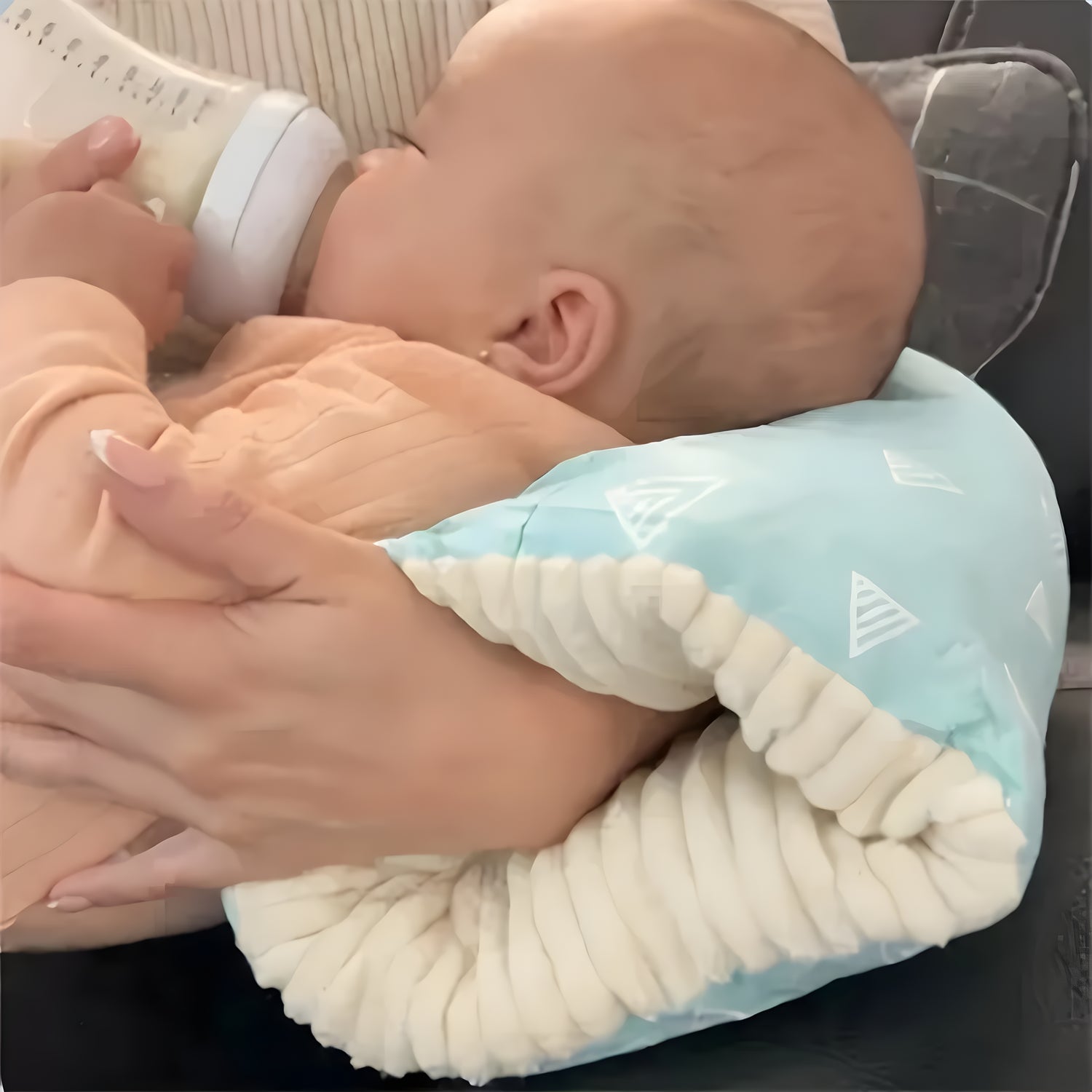 Littles Cuddles Nursing Pillow™ 